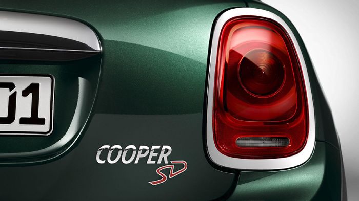 Το 2λιτρο TwinPower Turbo 4κύλινδρο μοτέρ του ΜΙΝΙ Cooper SD, αποδίδει 170 ίππους ισχύος και 360 Nm ροπής.